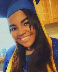 Shakeeta Simmons's Instagram, Twitter & Facebook