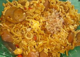 Kasih garam, gula dan penyedap rasa. Resep Indomie Goreng Nyemek Yang Gurih