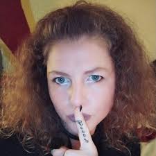 Alice Oldenburg's Instagram, Twitter & Facebook