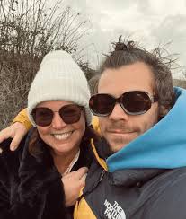 Harry Styles' mum spills