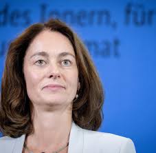 Here you can see the best tweets of katarina barley, take a look at his statistics on twitter or register to see your best tweets. Interview Mit Katarina Barley Bilanz Der Lehman Pleite Welt