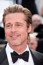 In hollywood visits 1969 los angeles, where everything is changing, as tv star rick dalton (leonardo dicaprio) and his longtime stunt double cliff booth (brad pitt) make their way. Brad Pitt S Makeup Artist Put Makeup On His Butt To Hide Tan