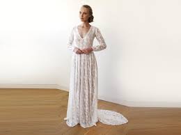 Lace Bishop Sleeve Wedding Dress Leaf Lace Wedding Dress Long Sleeve Lace Wedding Dress V Neck Long Sleeve Wedding Long Sleeve Wedding Dress Lace Wedding Dresses Lace Boho Wedding Dress Lace
