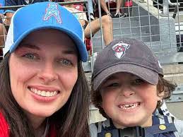 Dana Binkley's Instagram, Twitter & Facebook