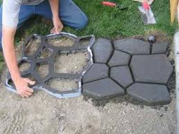 Pin By Brittney Miranda On Moldes Ladrillos Concrete Path Concrete Diy Walk Maker