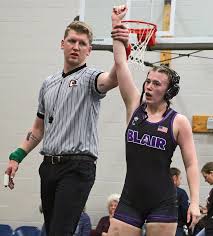 3 win weight classes as Bears take 2nd