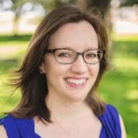 Lora Evans's Instagram, Twitter & Facebook