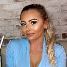 Heather Jayne's Instagram, Twitter & Facebook