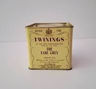 Old Twinings tea tin