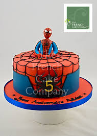 The French Cake Company Et Ses Gateaux Et Pieces Montees Pour Anniversaires Et Fetes En Belgiqu Gateau Anniversaire Gateau Spiderman Gateau Anniversaire Enfant