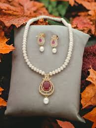 pearl chains for women
