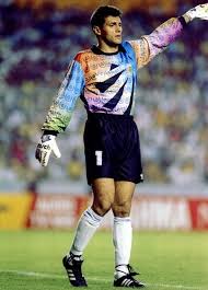Sergio javier goycochea (lima, argentina, 17 de octubre de 1963) es un exfutbolista, exmodelo y actual conductor y actor de televisión argentina.es padre del futbolista juan goycochea. Sergio Javier Goycochea Campeon Con La Seleccion Argentina En La Copa America Chile 1991 Copa Fifa Confederaciones Arabia Sau Goalkeeper Goalkeeper Gloves Punk