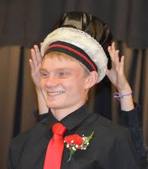 King Lukas, Queen Mercedes