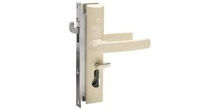 The lock seems to have a position if i do a half turn on unlock . Lockwood 8654 Hinged Security Door Lock Lockwood Australia