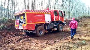 Bombeiros voluntários de vinhais, vinhais. Vfci Renault D14 4x4 Ccf 280cv Bombeiros De Vinhais Youtube