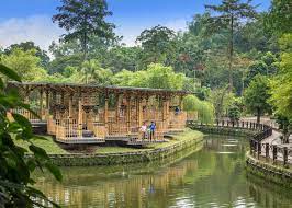 Formerly known as the lake gardens and with a history going back to 1888, the perdana botanical garden has for many years been the perdana botanical garden is today part of the tun abdul razak heritage park, which is. Bamboo Playhouse Occupies A Lake Island In Kuala Lumpur