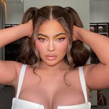 Kylie jenner on thursday surpassed 200 million instagram followers, becoming the first member of the famed family to achieve the social media feat. Kylie Kyliejenner Instagram Fotos Und Videos Kylie Kyle Jenner Jenner Girls