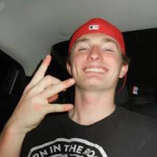 Jackson (@CutlanJackson)