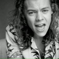 Samara Rodrigues (@SasaSr65)