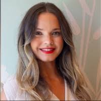 Correo electrónico y teléfono de Veronica Balseca