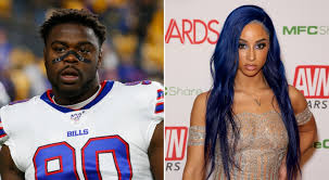 This was the second time lawson has been traded this. Texans Shaq Lawson Gets Accidentally Exposed Trying To Slide Into Teanna Trump S Dms Brobible