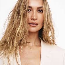 Melody Rae Kandil (@msmelodyrae)