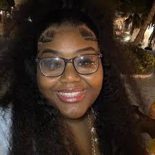 Sephora Jolicoeur's Instagram, Twitter & Facebook