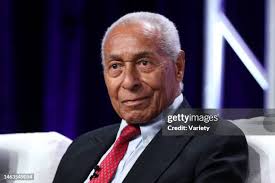 60 Arthur Pbs Stock Photos, High-Res Pictures, and Images