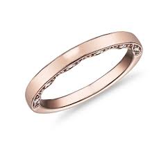 A band on the right fourth finger indicates engagement, while a band on the left fourth finger indicates marriage. Everything About Wedding Rings Arabia Weddings