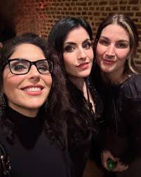 Laura Macrì (@macrilaura) • Facebook