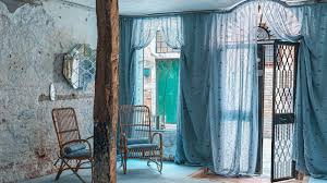 Well, touring designer adam charlap hyman's new york city apartment is more like a ten ring circus because everywhere you turn you will find magical little treasures and you don't want to miss any of. Charlap Hyman Herrero Transformed A Venetian Mirror Workshop Into A Mythical Bedroom Garage