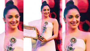 Asiavision Awards 2018 Actress Kiara Advani Receives The Emerging Star Of The Year Award Asiavision awards have been held annually since 2006 to honor the artistes and technicians of indian cinema and television. asiavision awards 2018 actress kiara