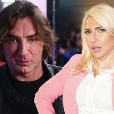 Ko je dečko Marije Karan