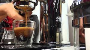 Position your device on a flat. La Pavoni Professional Testbericht