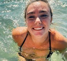 Colleen Daniel's Instagram, Twitter & Facebook