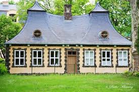 On heiliger see (holy lake), in the northern part of potsdam, lies the neuer garten. Potsdam Neuer Garten 1