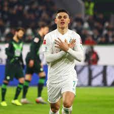 In the game fifa 21 his overall rating is 77. Werder Bremen Milot Rashica Zeigt Adler Geste Fur Erdbebenopfer Im Kosovo