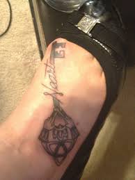 Celtic Skeleton Key Tattoo With Gaelic Word Neart For Strength Badass Tattoos Skeleton Key Tattoo Key Tattoo