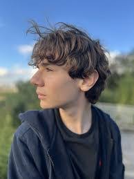 Leo Mathis's Instagram, Twitter & Facebook