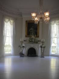 This style became popular in the 1700s and was common amongst plantation owners. Interiors Of Old Plantations