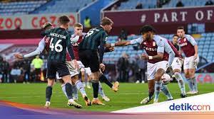 Villa players had just put the ball out in the middle of their attack for an injured leeds player too. Tumbang 0 3 Dari Leeds Aston Villa Gagal Rebut Puncak Klasemen