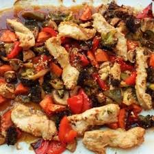 Sesam Hahnchen Mit Gemuse Vom Blech Rezept Mit Video Kitchen Stories Rezept Sesam Hahnchen Hahnchen Mit Gemuse Rezepte