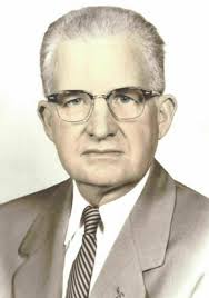 Edgar Luther's Instagram, Twitter & Facebook