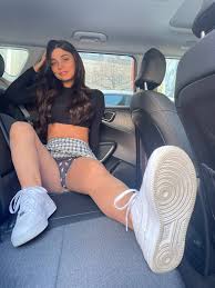 TW Pornstars - Noemie Dufresne. Twitter. Oups 🤭🤷🏻‍♀️ Come discover my  wild side ❤️. 8:55 PM - 1 May 2021