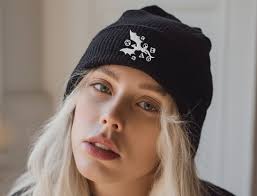 Dnd Dice Dragon Beanie, Dnd Beanie, D&D Beanie, Dnd DM Beanie, Dnd  Embroidery Hat, Dnd Unisex Beanie, Gamer Beanie, Dnd Gift for Him
