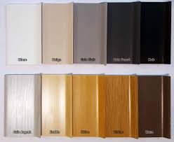 Plinthes En Pvc A Coller L Installation Est Tres Facile Garantie D Une Finition Originale Et Durable Les Bords Galbes Assurent Une Plinthe Pvc Plinthes Pvc