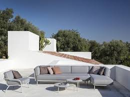 Auf Der Dachterrasse Die Sonne Geniessen Sonne Tut Gut Gartensessel Gartensofa Outdoorso In 2020 Contemporary Daybeds Outdoor Furniture Sets Outdoor Sectional Sofa