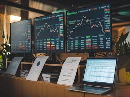 Why the stock market is falling today: Sensex cracks over 650 points, Nifty slips below 25,200; 3 reasons