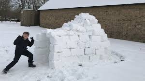 Your welcome to come visit us and have a chat about your pod project. Rutland Dad And Son 10 Sleep In Garden Igloo At 5c Bbc News