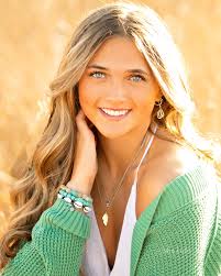 ✨{Emma}✨ Senior Emma Dressler Stevens High School Class of 2025 Rapid City,  South Dakota Another Dressler Sister is graduating! Spent the other day  with sweet Emma Dressler & her mom Alysia! Emma